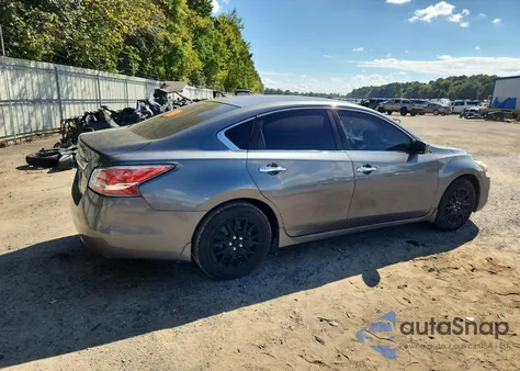 2015 Nissan Altima 2.5 from USA, damaged, VIN 1N4AL3AP1FN367077